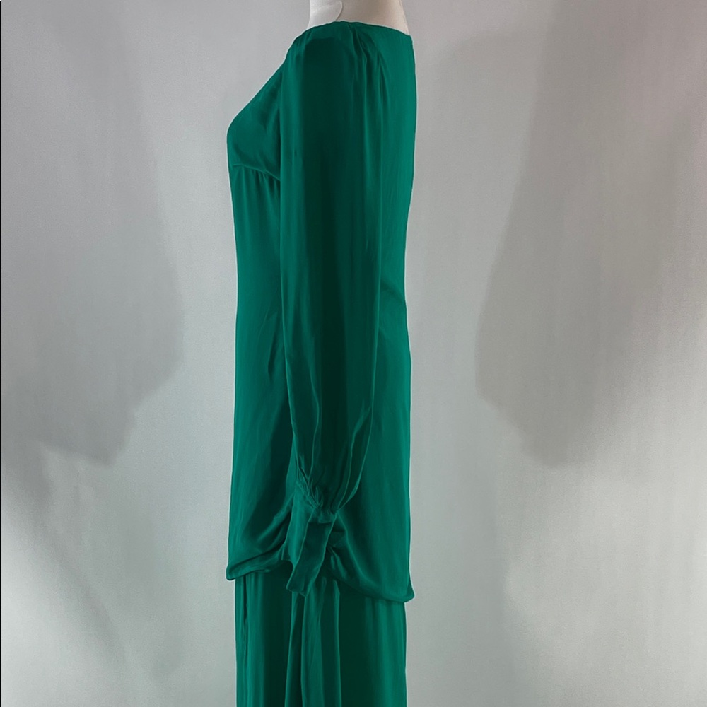 De La Vali Presley Gown, 10 - Picture 13 of 16